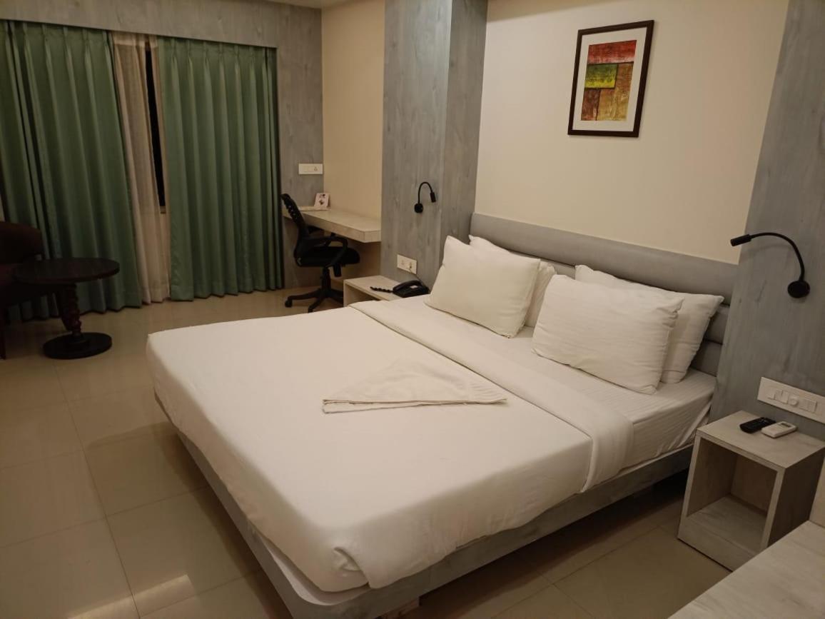 Hotel Rishiraj, Nagaon Nagaon  Exterior foto